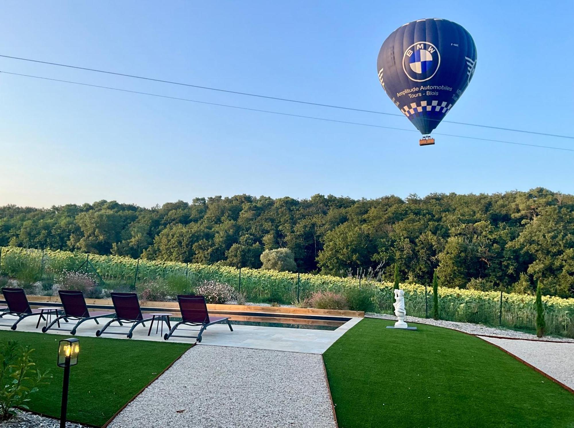 Sans Souci Bed And Breakfast Luxe Heated Pool And Restaurant Luzillé エクステリア 写真